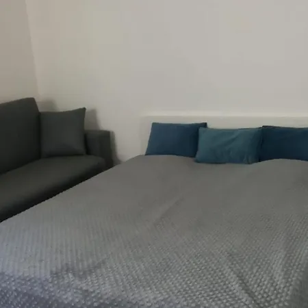 Lourdes Penthouse 3 Bedrooms Lägenhet Għajnsielem