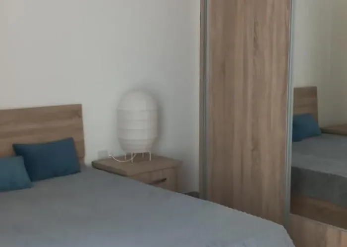 Lourdes Penthouse 3 Bedrooms * Għajnsielem